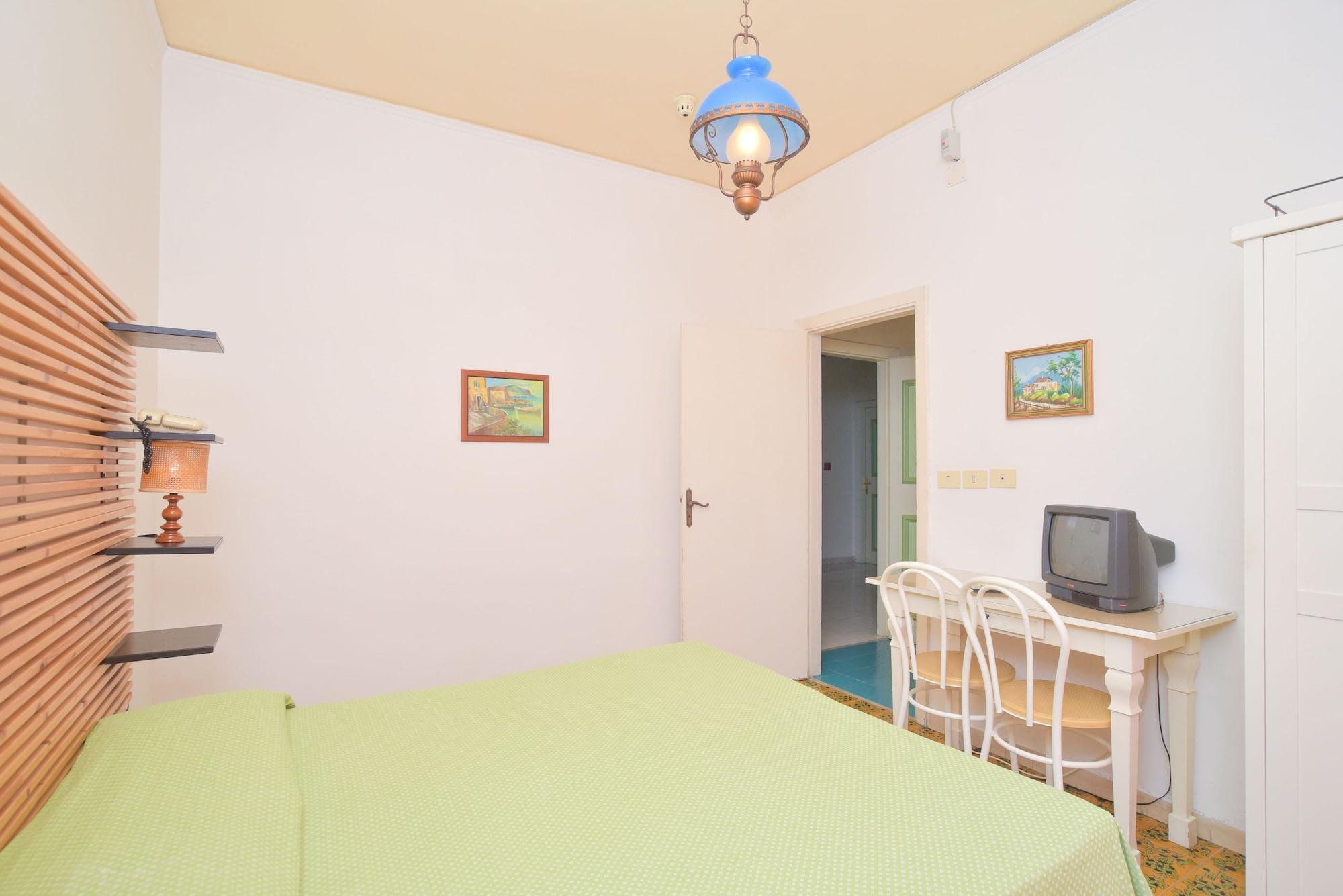 Charme Hotel La Villa Tina Ischia Bagian luar foto