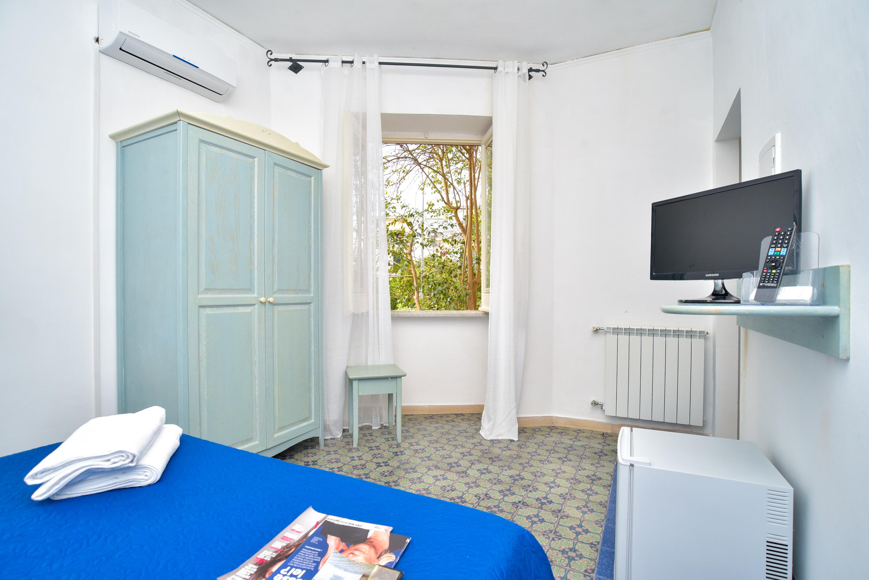 Charme Hotel La Villa Tina Ischia Bagian luar foto