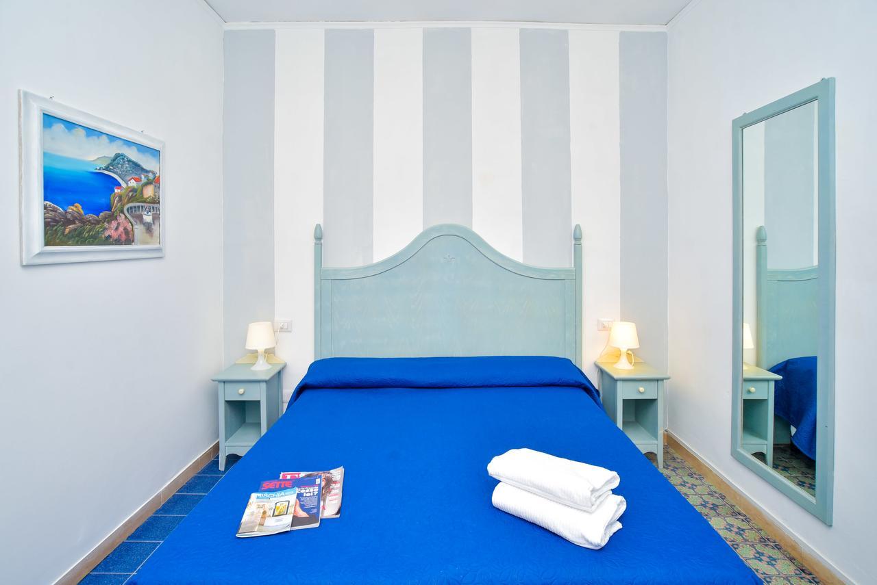 Charme Hotel La Villa Tina Ischia Bagian luar foto