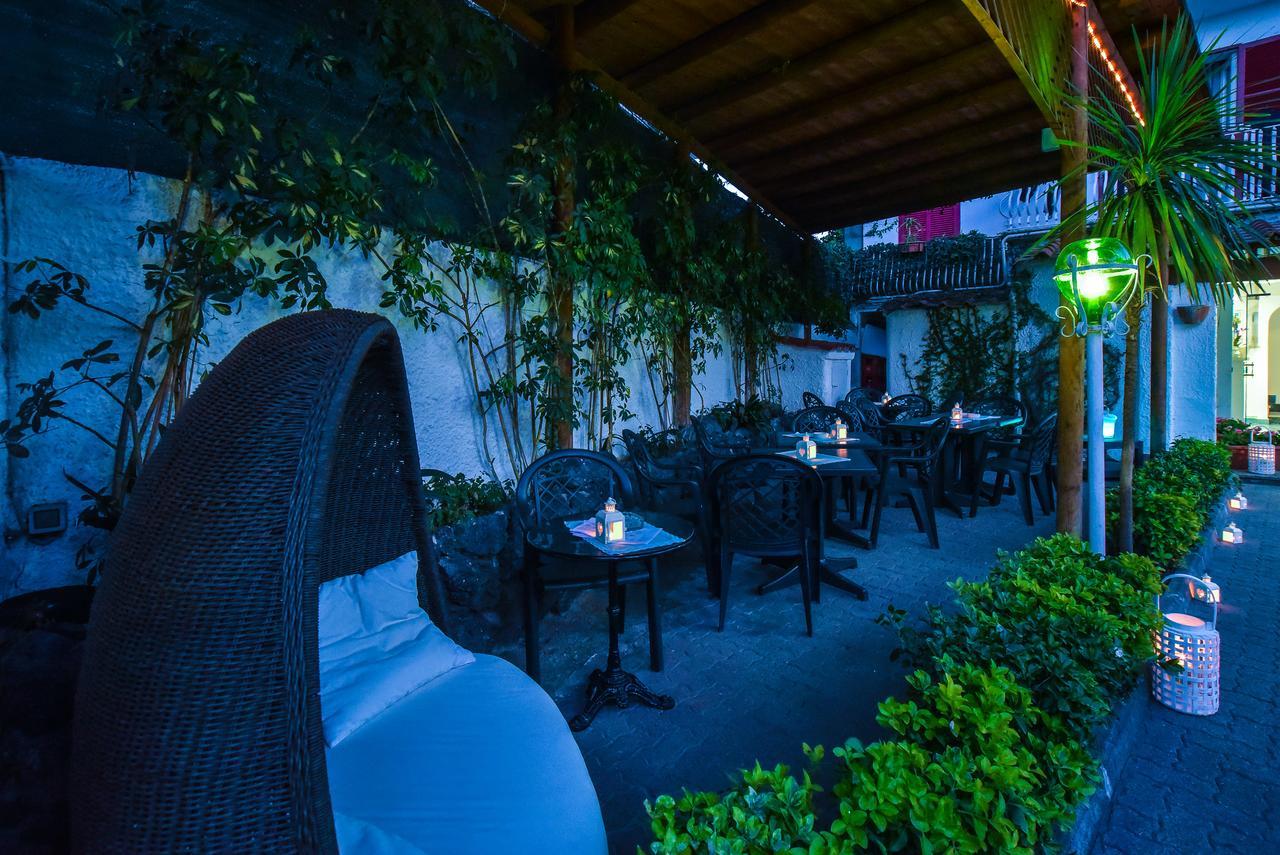 Charme Hotel La Villa Tina Ischia Bagian luar foto