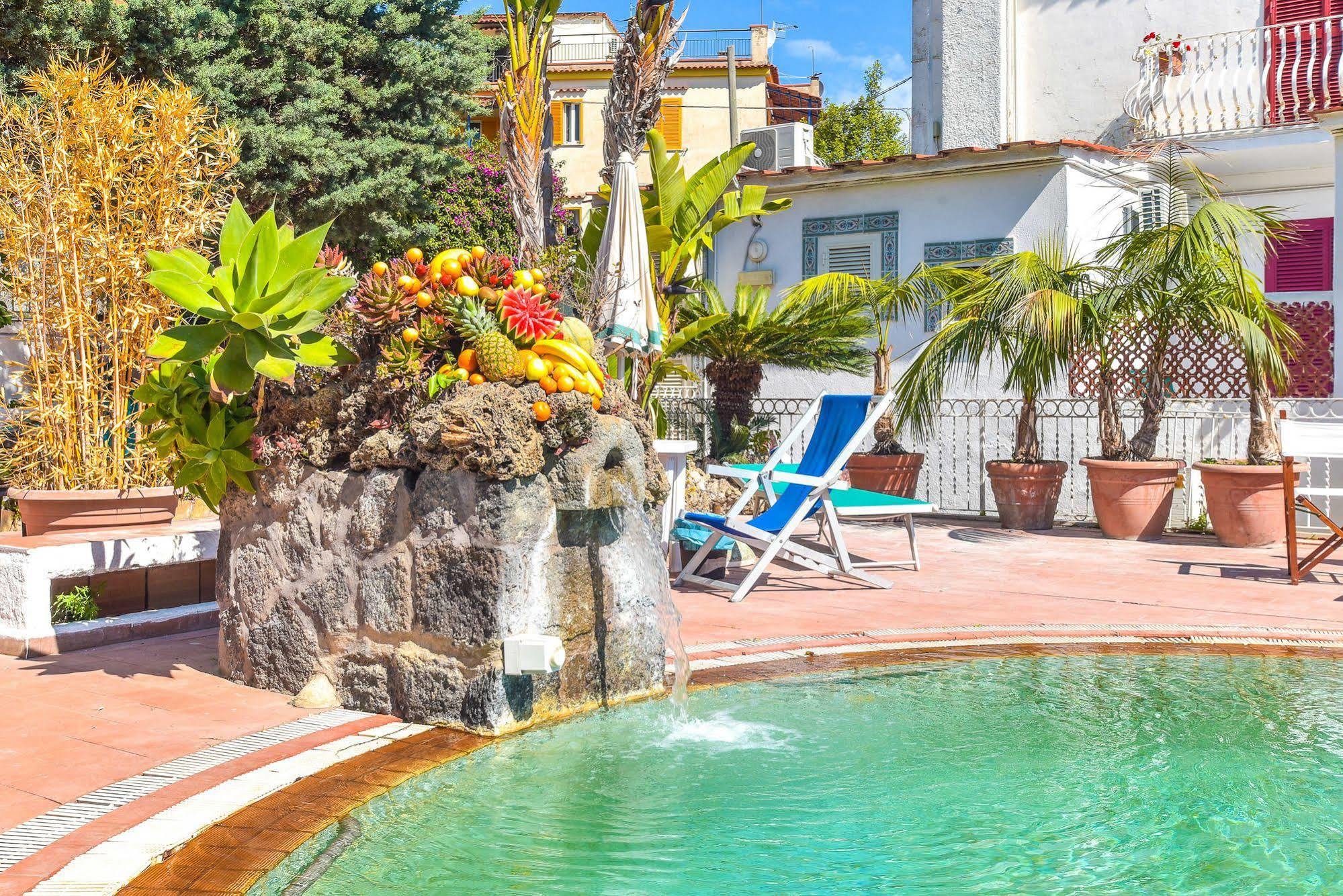 Charme Hotel La Villa Tina Ischia Bagian luar foto